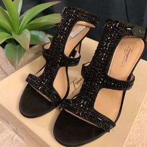 💥Imagine Vince Camuto Price Sandals💥